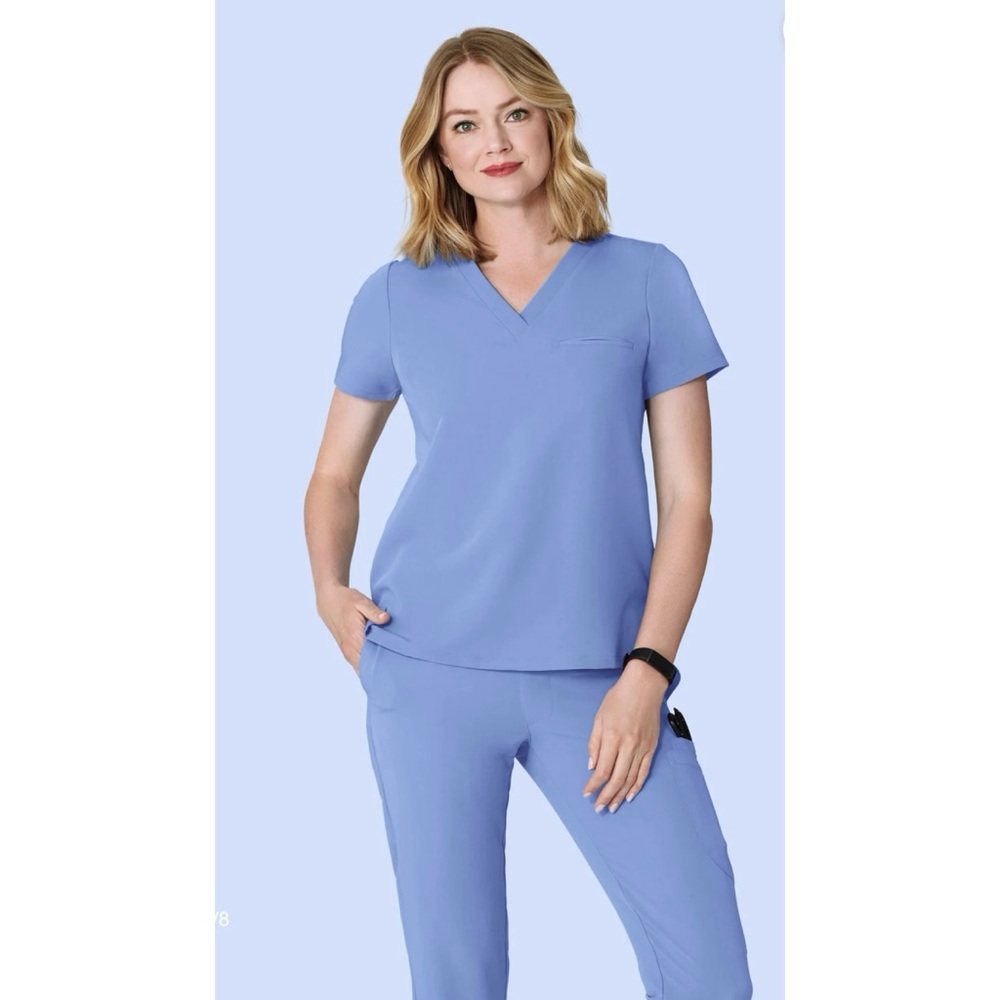 Mandala 1 Pocket Top in Coastline Blue in Size XS NWT